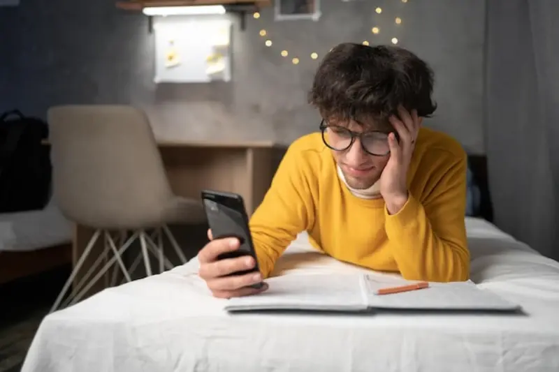 How Progress Bars Manipulate User Behaviour During Setup