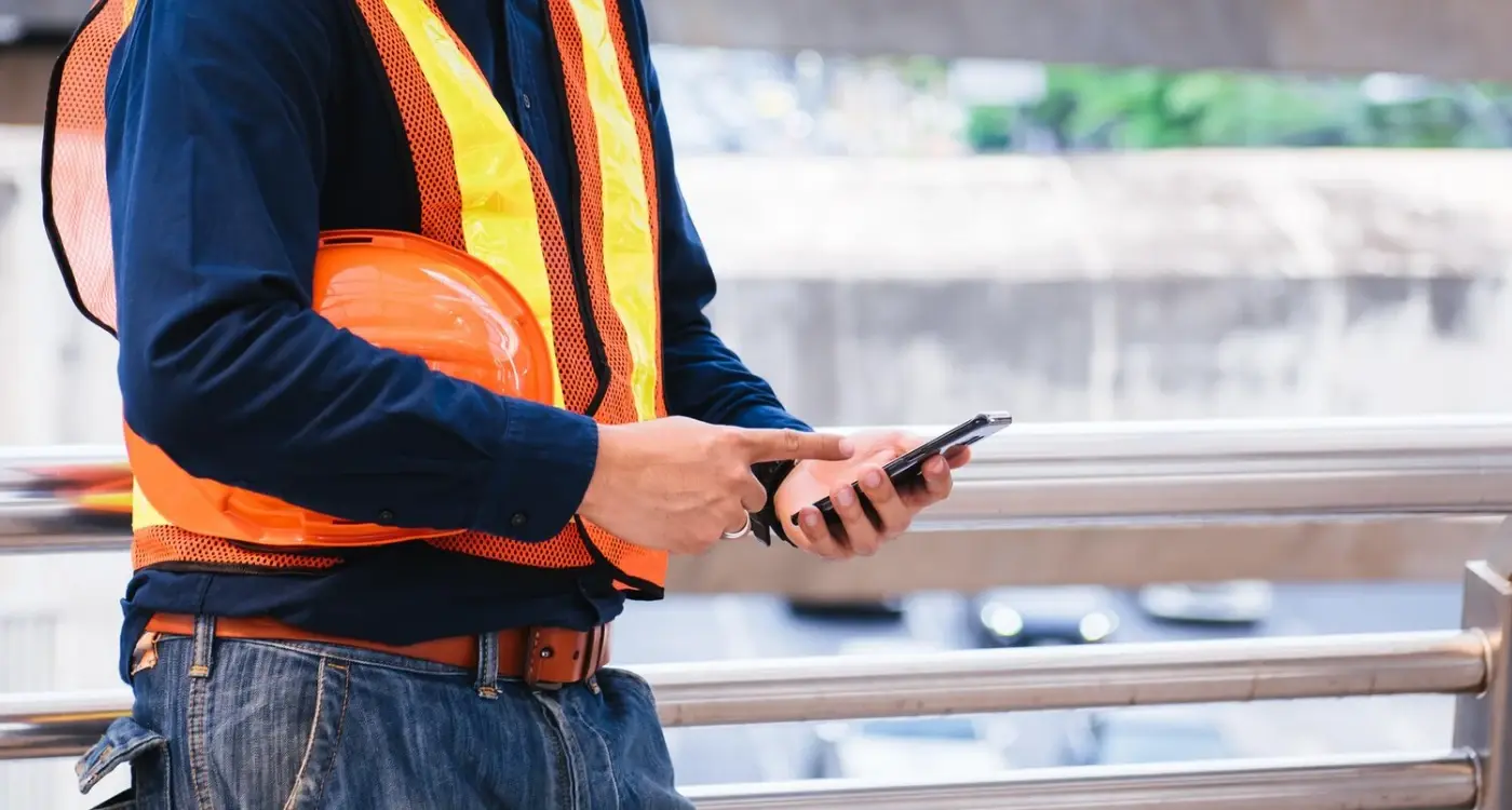 How Should I Design Apps for Construction Workers?