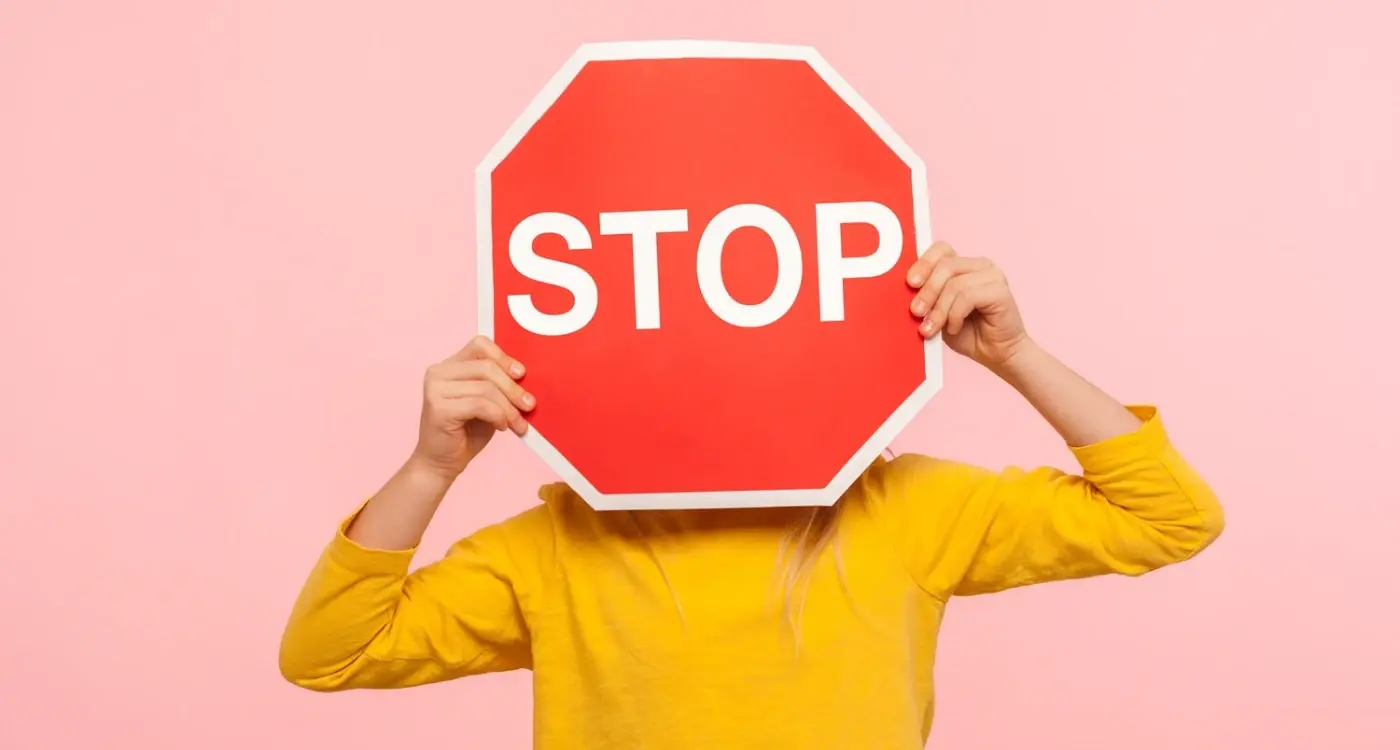 Why Do Some Enterprise Apps Block Screenshots and Copy?