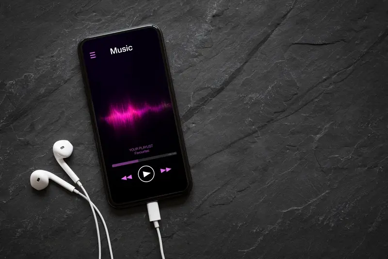 should-my-music-app-work-offline-or-only-stream-online