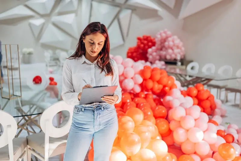 what-features-should-my-event-planning-app-have-for-professional-organisers